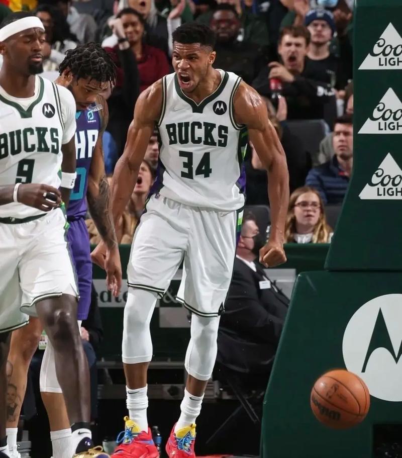 官方：海纳成功连任拜仁主席，两名副主席也实现连任（官方确认：海纳连任拜仁主席，两名副主席继续任职）