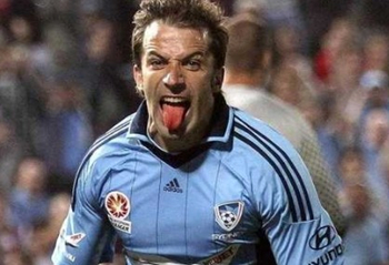 邓加：以队长身份捧起94年世界杯的经历让我永生难忘（邓加回忆1994：以队长捧起世界杯的那一刻令我终生难忘）