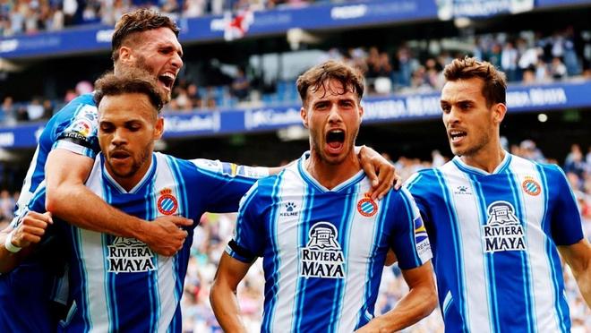 拉菲尼亚：我希望在巴萨退役；最大的奢侈是给家人买房子（拉菲尼亚：愿在巴萨挂靴，最奢侈的是为家人置房）