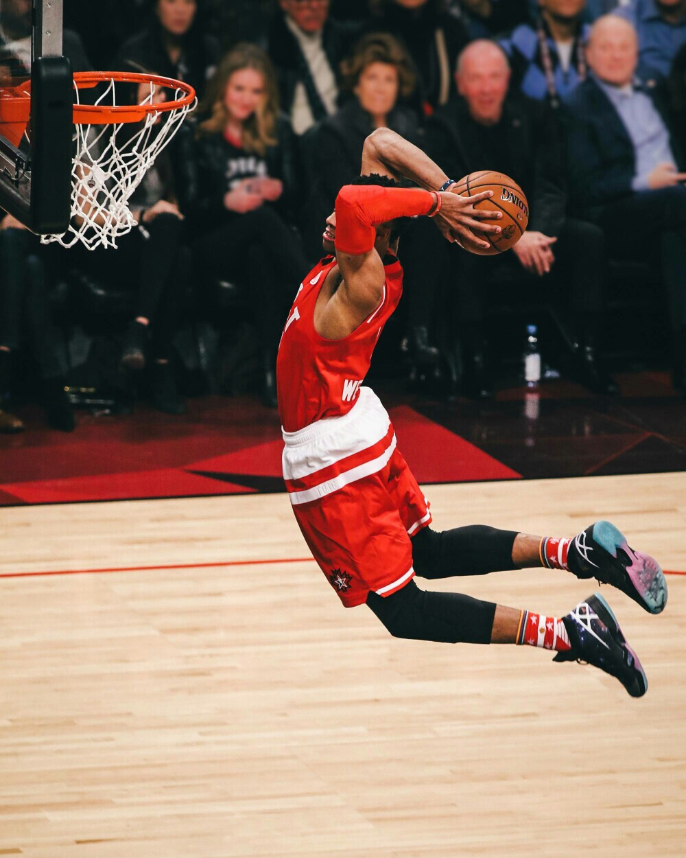 深圳男篮官宣：澳大利亚籍教练迈克尔·凯利出任25-26赛季主教练（深圳男篮正式宣布：澳籍教头迈克尔·凯利执掌25-26赛季）