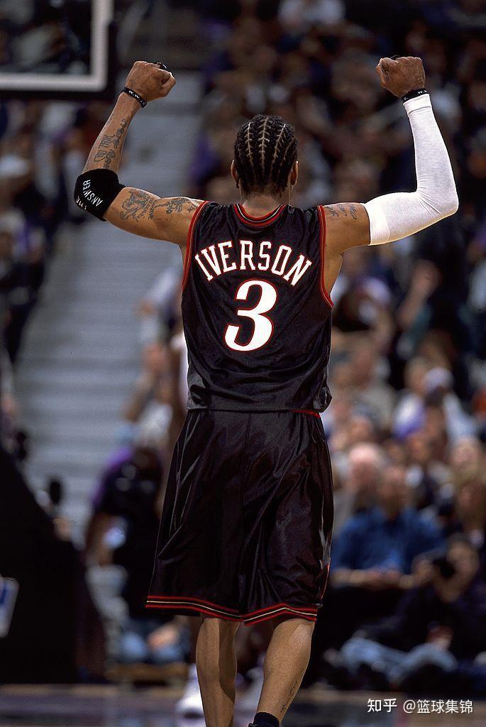 说了啥？卢克曼在被换下时与主教练尤里奇发生口角冲突（被换下不满，卢克曼与主帅尤里奇场边爆发口角）