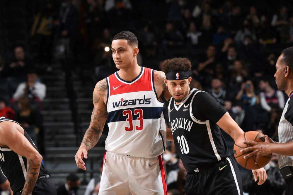 斯洛特：萨拉赫有权不满但不该向媒体说 俱乐部需要做出处理（斯洛特：理解萨拉赫不满，但不应对媒体发声，俱乐部需作出处理）