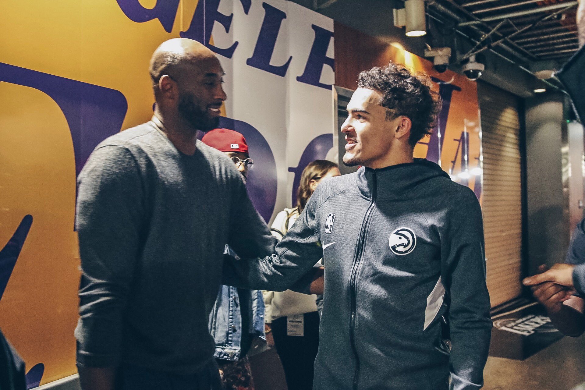 C 罗专访炸裂言论合集！退役时间定了，但这些争议更炸！（C罗专访火力全开：退役时间已定，争议话题更惹火）