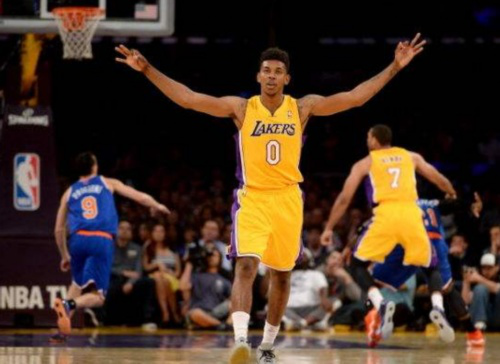 斯卢茨基：柔佛打法更接近于欧洲球队，希望我们展现出竞争力（斯卢茨基：柔佛踢法更像欧洲队，期待我们打出竞争力）