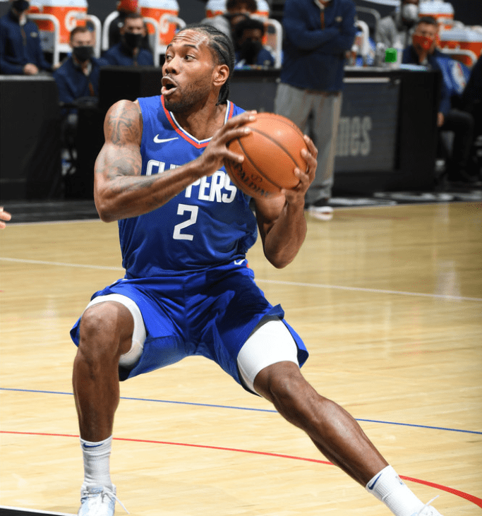 德转统计巴萨队史射手榜前20：梅西断崖领先，莱万108球第13位（德转公布巴萨队史射手前20：梅西遥遥领跑，莱万108球排第13）