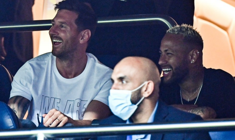 世体：皇马高层关注球队伤病问题，将其归咎于体能教练（世体：皇马高层忧心伤病潮，矛头指向体能教练）