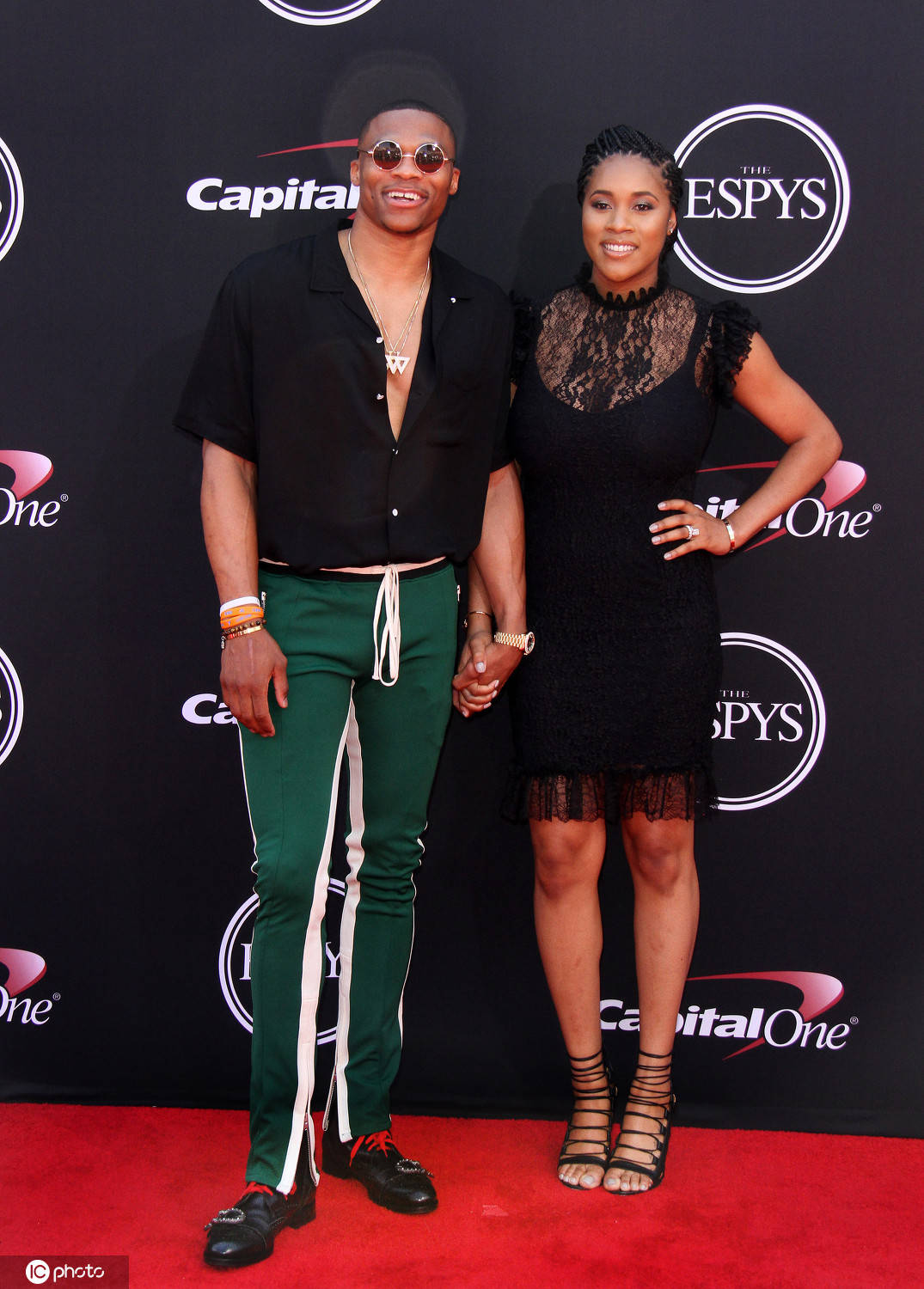 基米希打入生涯首粒欧冠乌龙，拜仁上次欧冠乌龙由阿拉巴打入（基米希首次在欧冠自摆乌龙，拜仁上一次欧冠乌龙由阿拉巴制造）