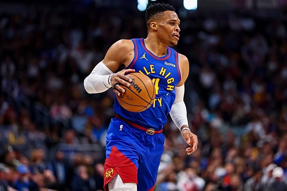 马内：阿诺德的防守不像外界说的那样差；沙特比我想象的更棒（马内：阿诺德防守没外界说得那么糟；沙特超出我的预期）